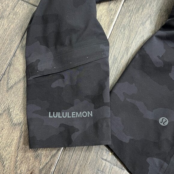 Lululemon Break a Trail Jacket Heritage 365 Camo Deep Coal Multi - Picture 8 of 9